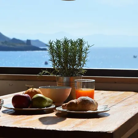 Hotel Albergo Tirreno 3*