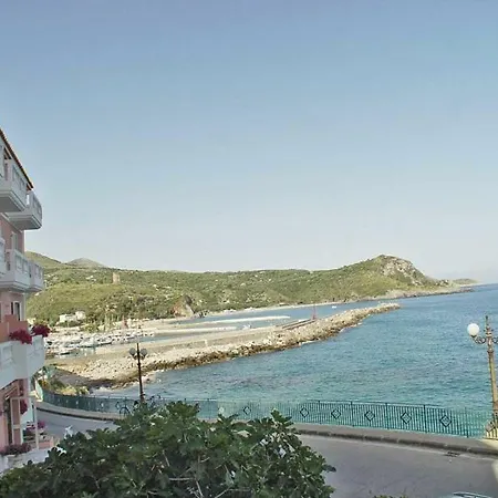 Albergo Tirreno 3*