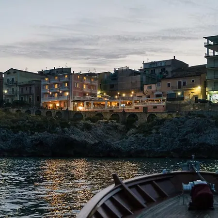 Hotel Tirreno